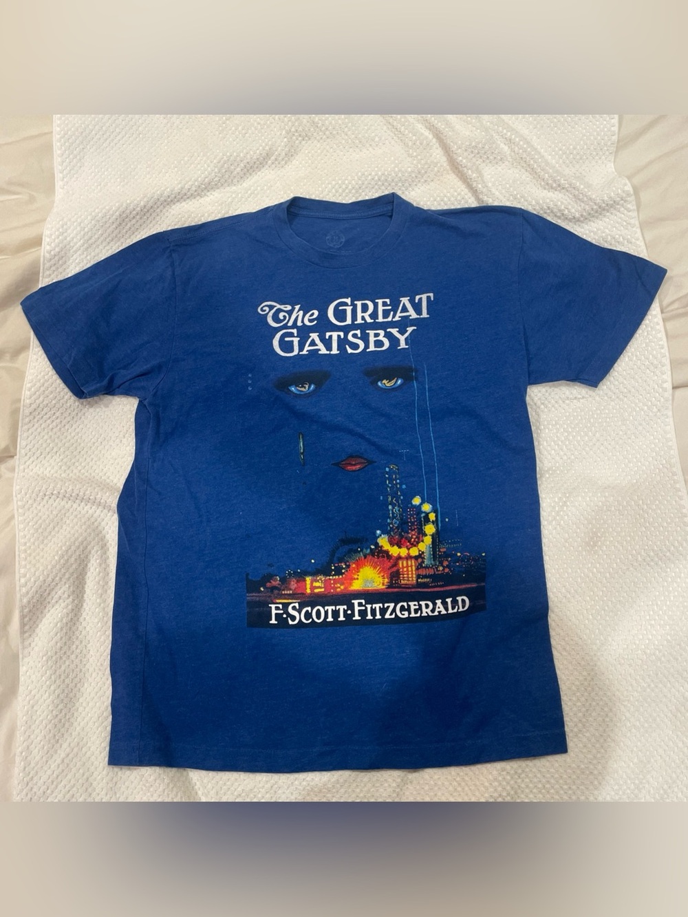The Great Gatsby F Scott Fitzgerald Tee Women’s Medium